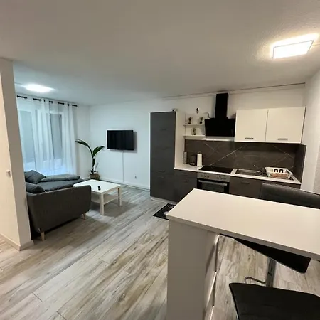 Apartment Deniz's Serviced Apartment. *